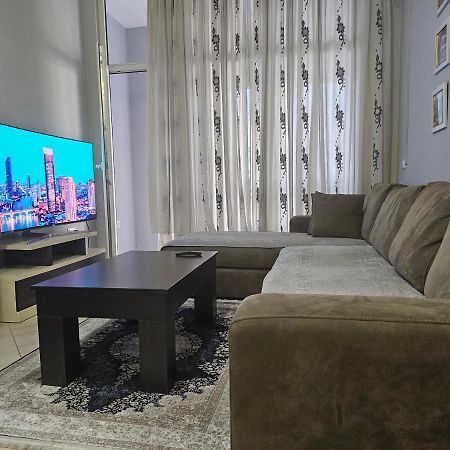 Pleasing Place With Free Parking On Site In Tirana Komuna E Parisit Bagian luar foto