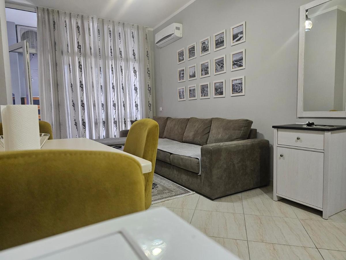 Pleasing Place With Free Parking On Site In Tirana Komuna E Parisit Bagian luar foto