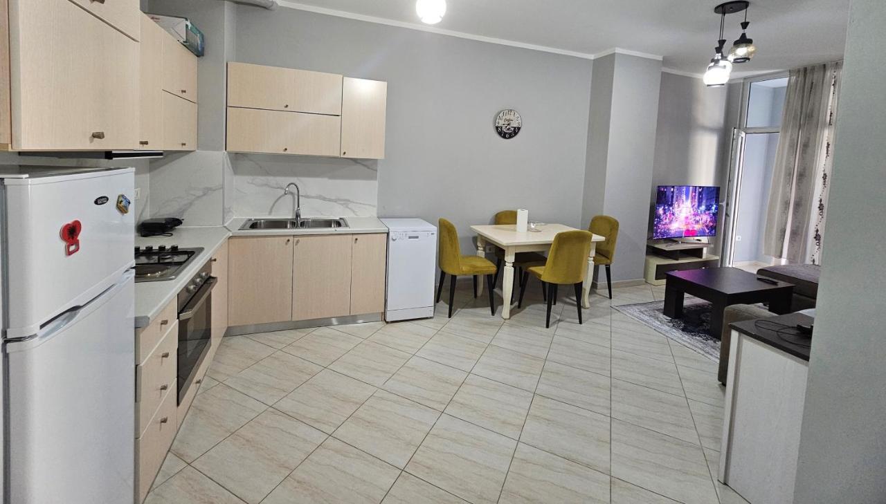 Pleasing Place With Free Parking On Site In Tirana Komuna E Parisit Bagian luar foto