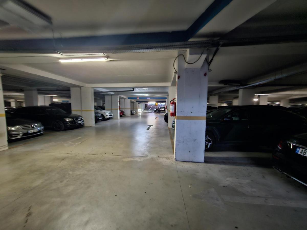 Pleasing Place With Free Parking On Site In Tirana Komuna E Parisit Bagian luar foto